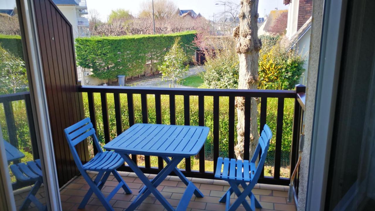 Charmant 2 Pieces A 5 Mn A Pied De La Mer Cabourg Exterior photo